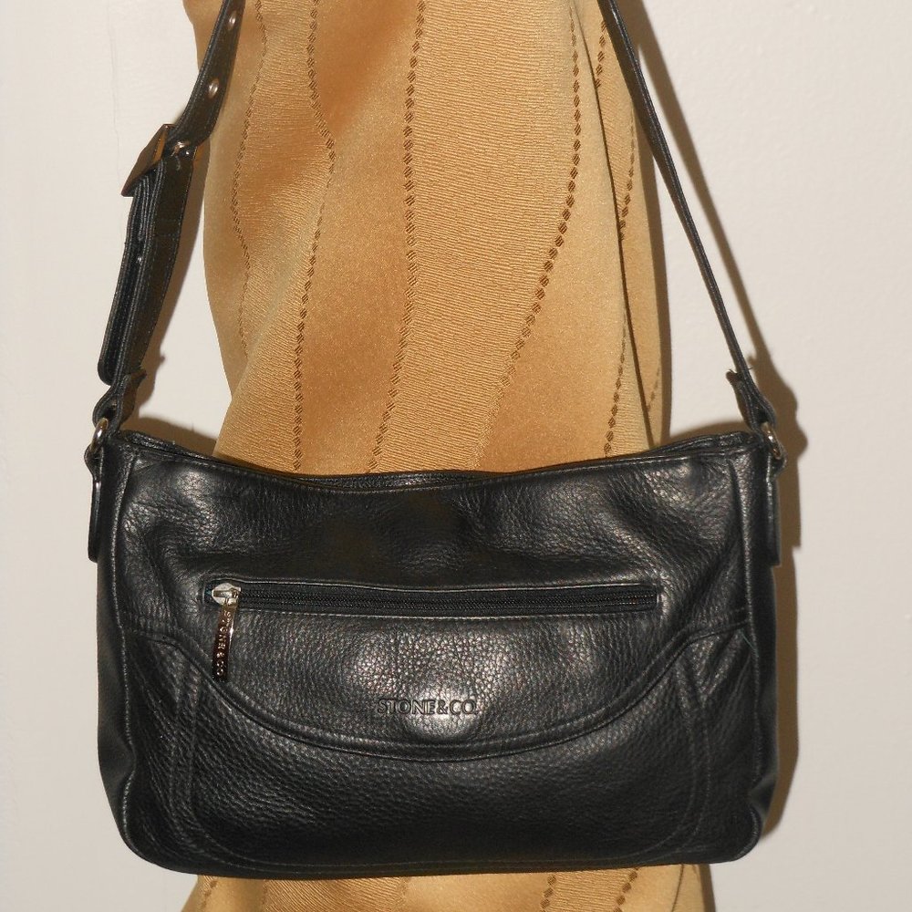 STONE MOUNTAIN BLACK LEATHER SHOULDER BAG